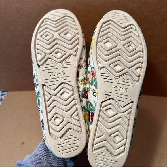Toms Alpargatas in Autumn Floral, 9.5, excellent condition - Picture 7 of 10